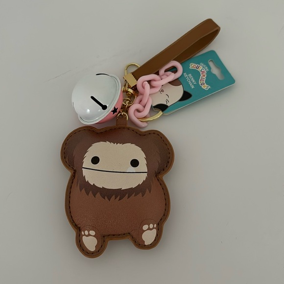 Squishmallows Accessories - Benny the Bigfoot key chain